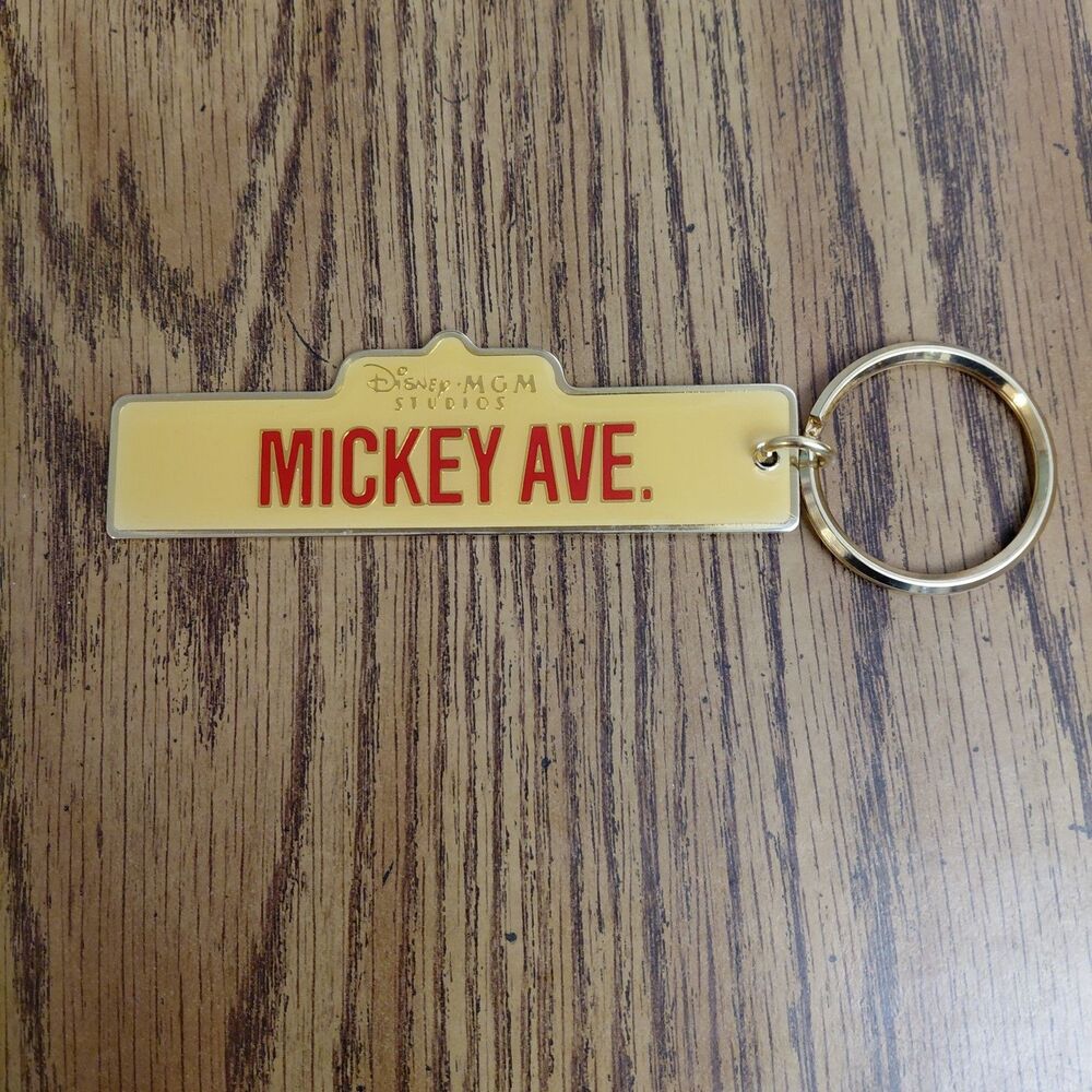 Vintage 1987 Walt Disney World MGM Studios Mickey Ave Keychain